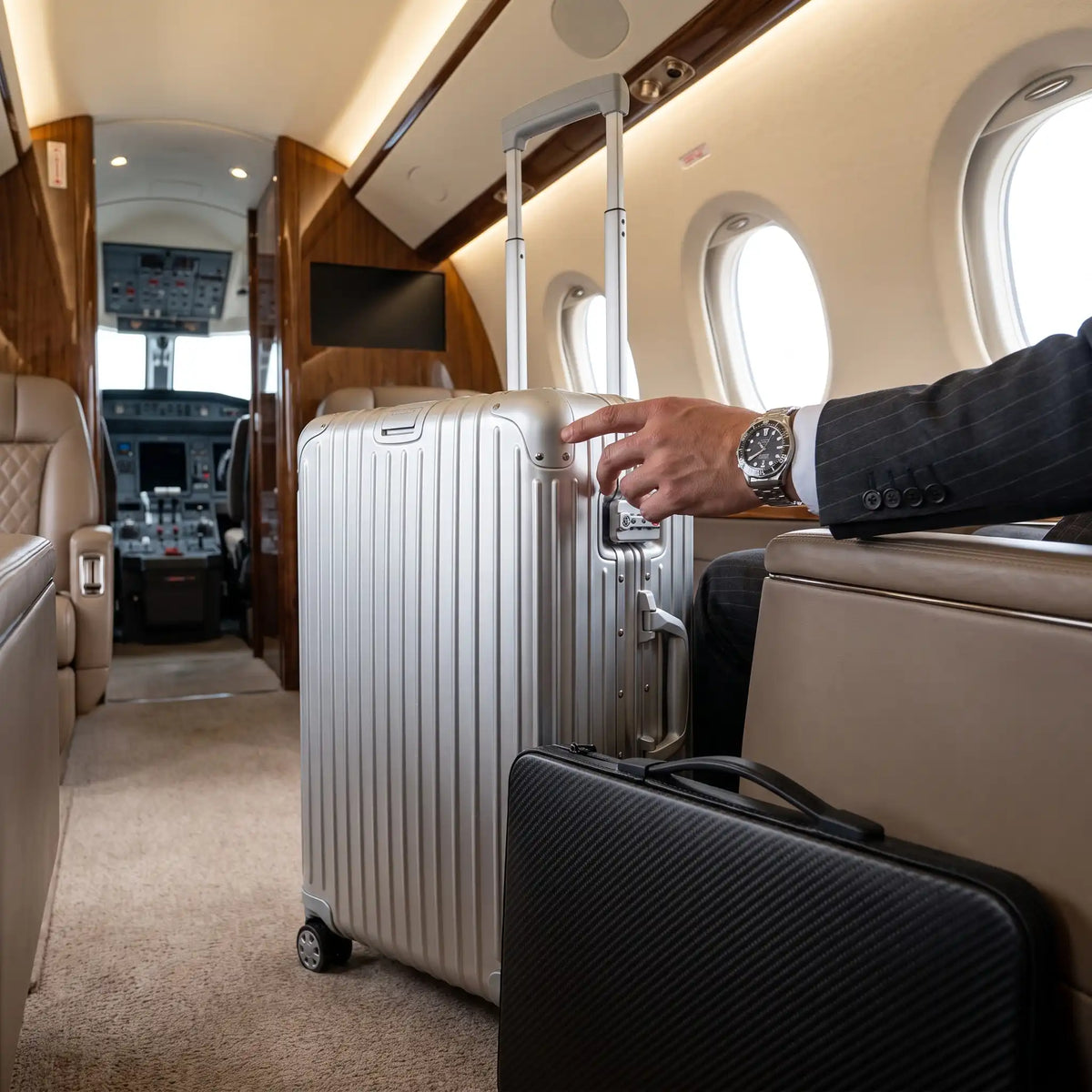 Forma & Co Executive Aluminium Alloy Suitcase
