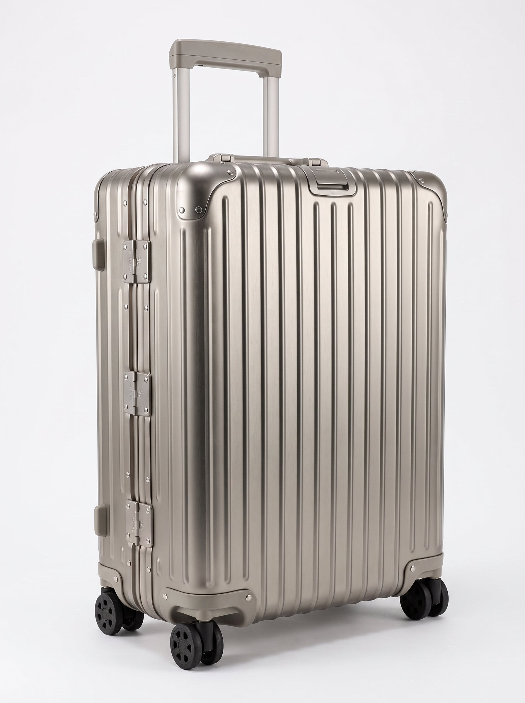 Norrland Aluminum Carry-On Suitcase