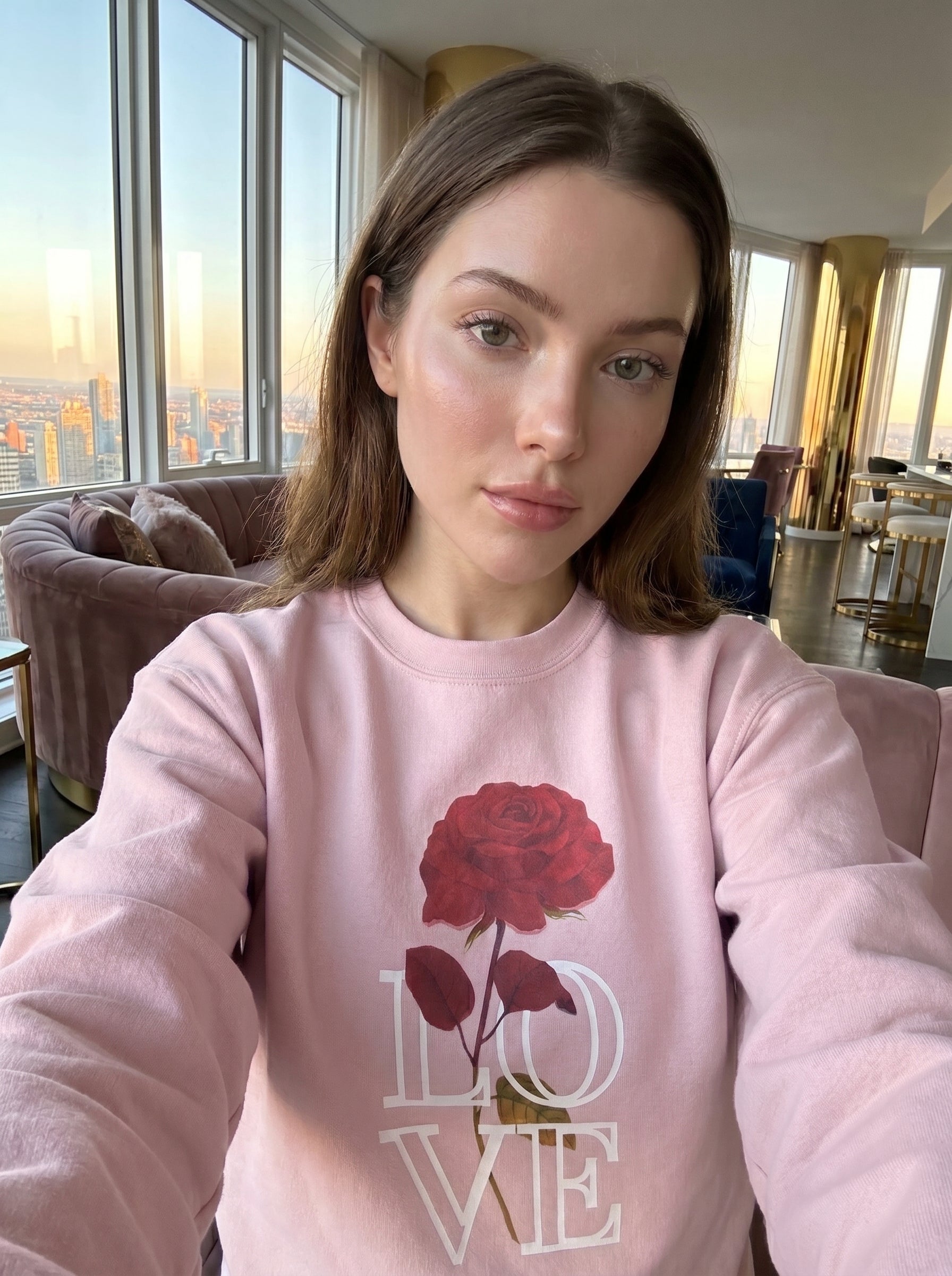 Women's Love Rose Graphic Sweatshirt | Retro Oversized Pullover